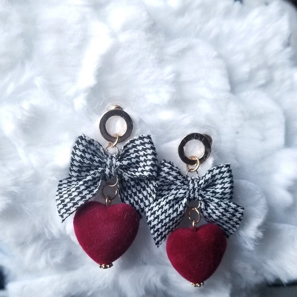 💎NEW💎 VELVET BOW EARRINGS - Picture 2 of 7